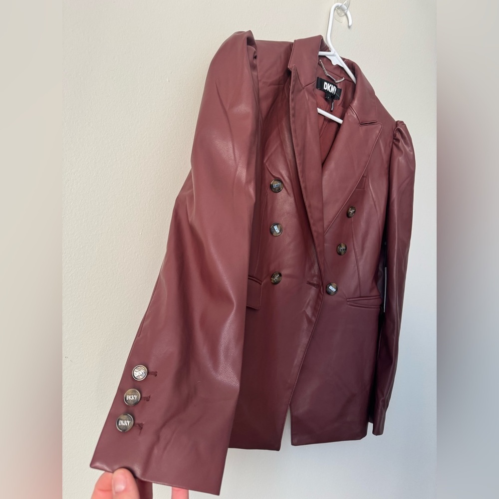 DKNY Jacket Red Faux Leather Size 6 NWT - Picture 2 of 10